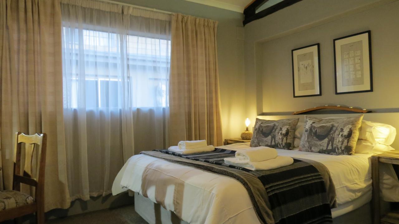 The Sculpture Yard 1 Apartment Pretoria Luaran gambar