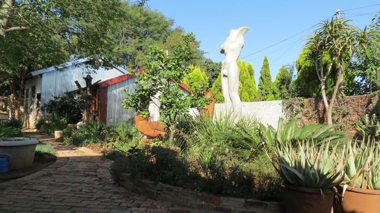 The Sculpture Yard 1 Apartment Pretoria Luaran gambar