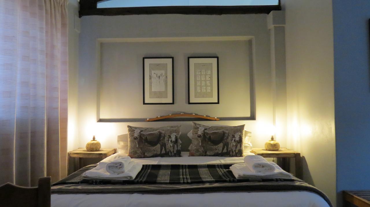 The Sculpture Yard 1 Apartment Pretoria Luaran gambar
